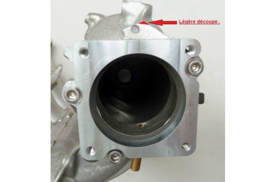 Bride d’adaptation de papillon de Clio RS sur une pipe d’admission C2 VTS