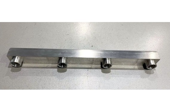 Rampe injection sur mesure pour C2 VTS ( pipe alu)